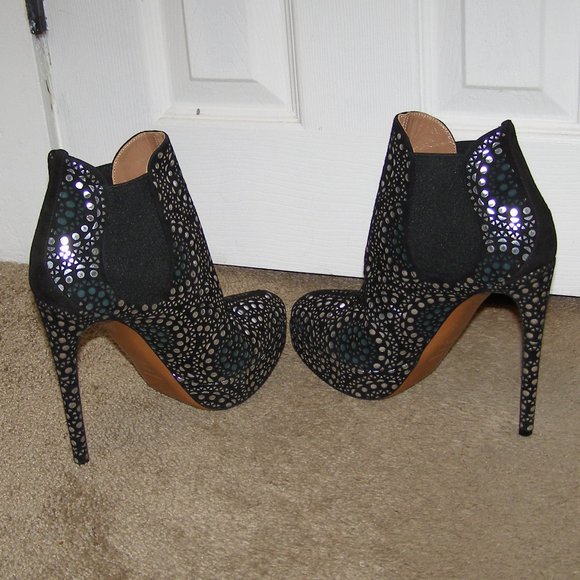 NEW w/box size 39.5/9 ALAIA platform ankle boots laser cut design - Picture 10 of 16